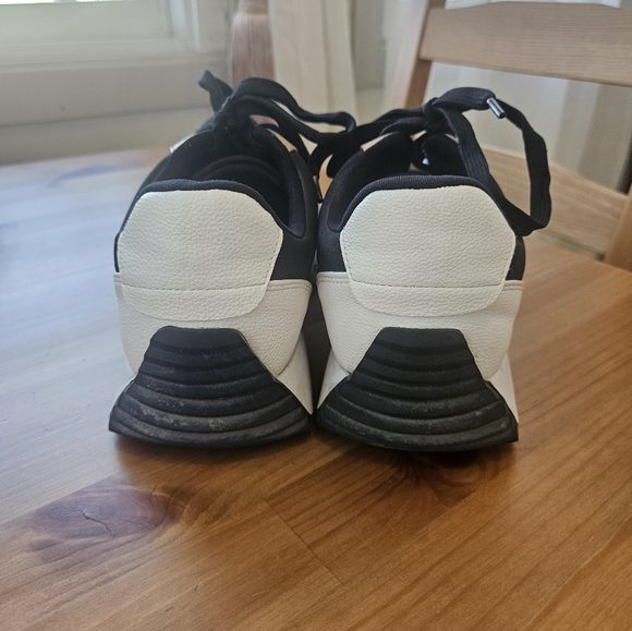 Dolce Vita Womens Bettie Sneaker Size 10 - Picture 4 of 7